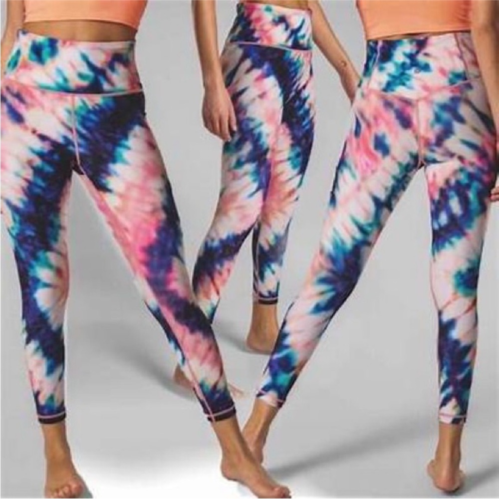 Large Athleta Elation 7/8 Tight Tie Dye Cropped Leggings